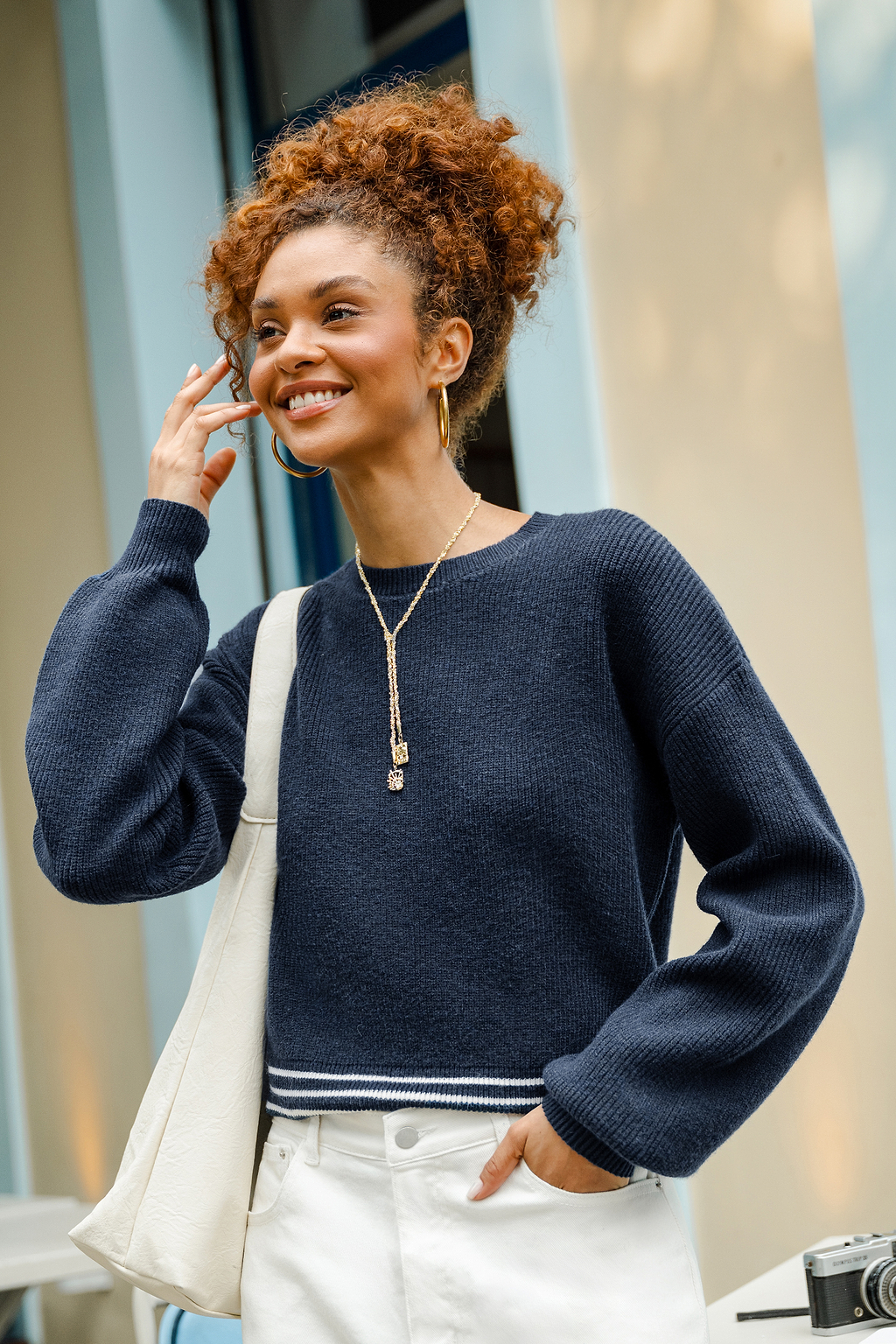 Pull bleu décontracté en tricot à col rond et manches longues