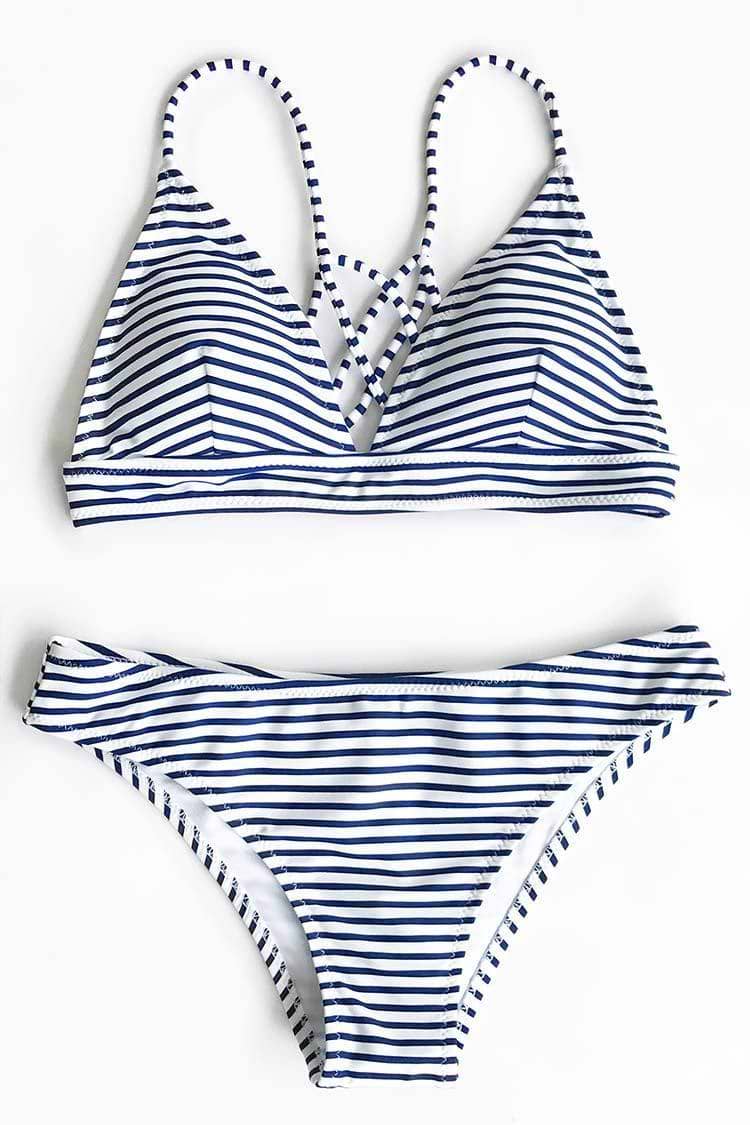 Bikini à rayures d'été