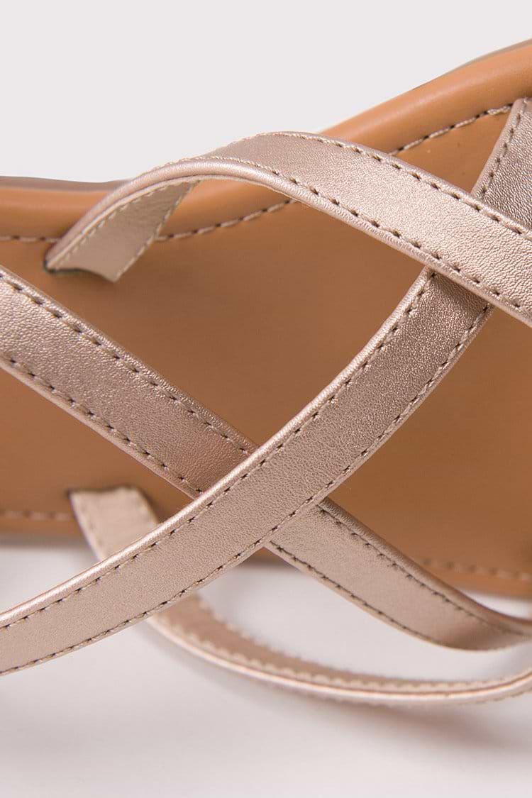 Bari Strappy Criss Cross Toe Post Thong Sandals