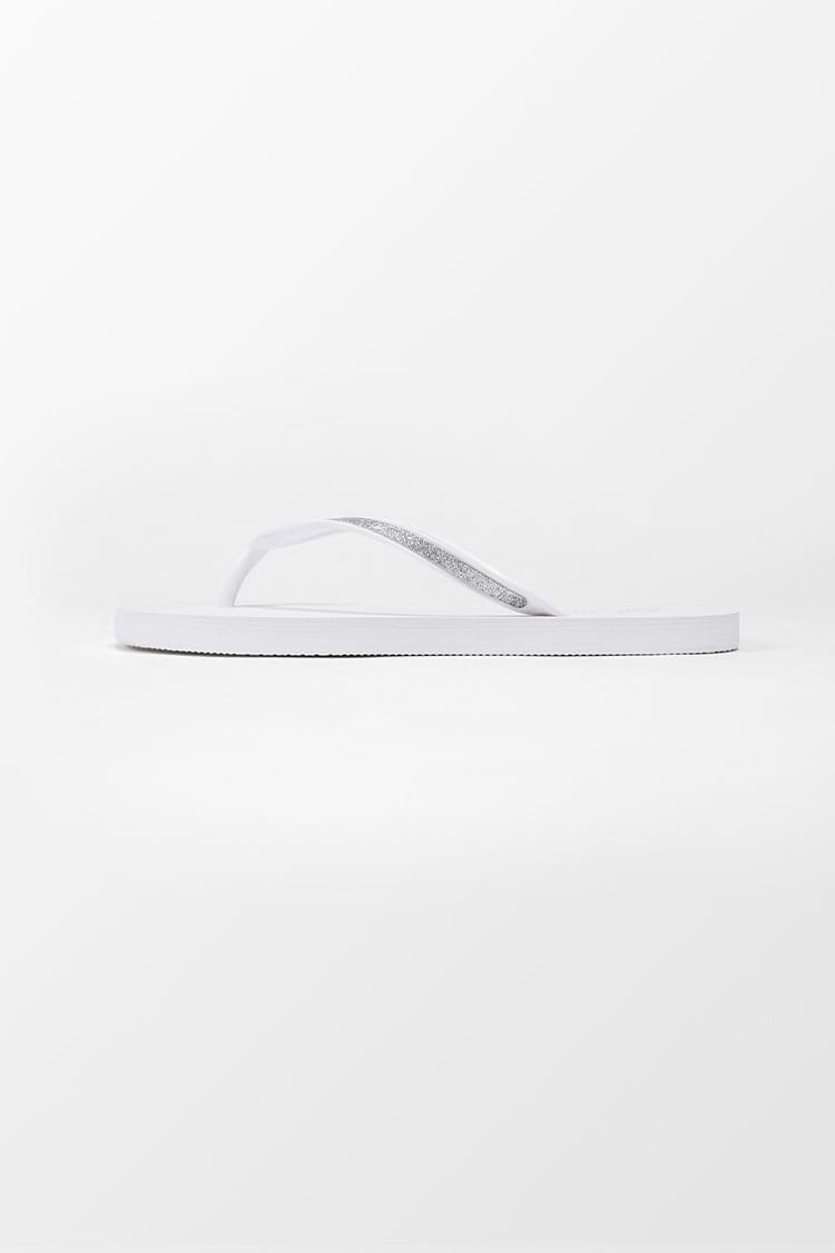 Blanco Minimalist Flip Flops
