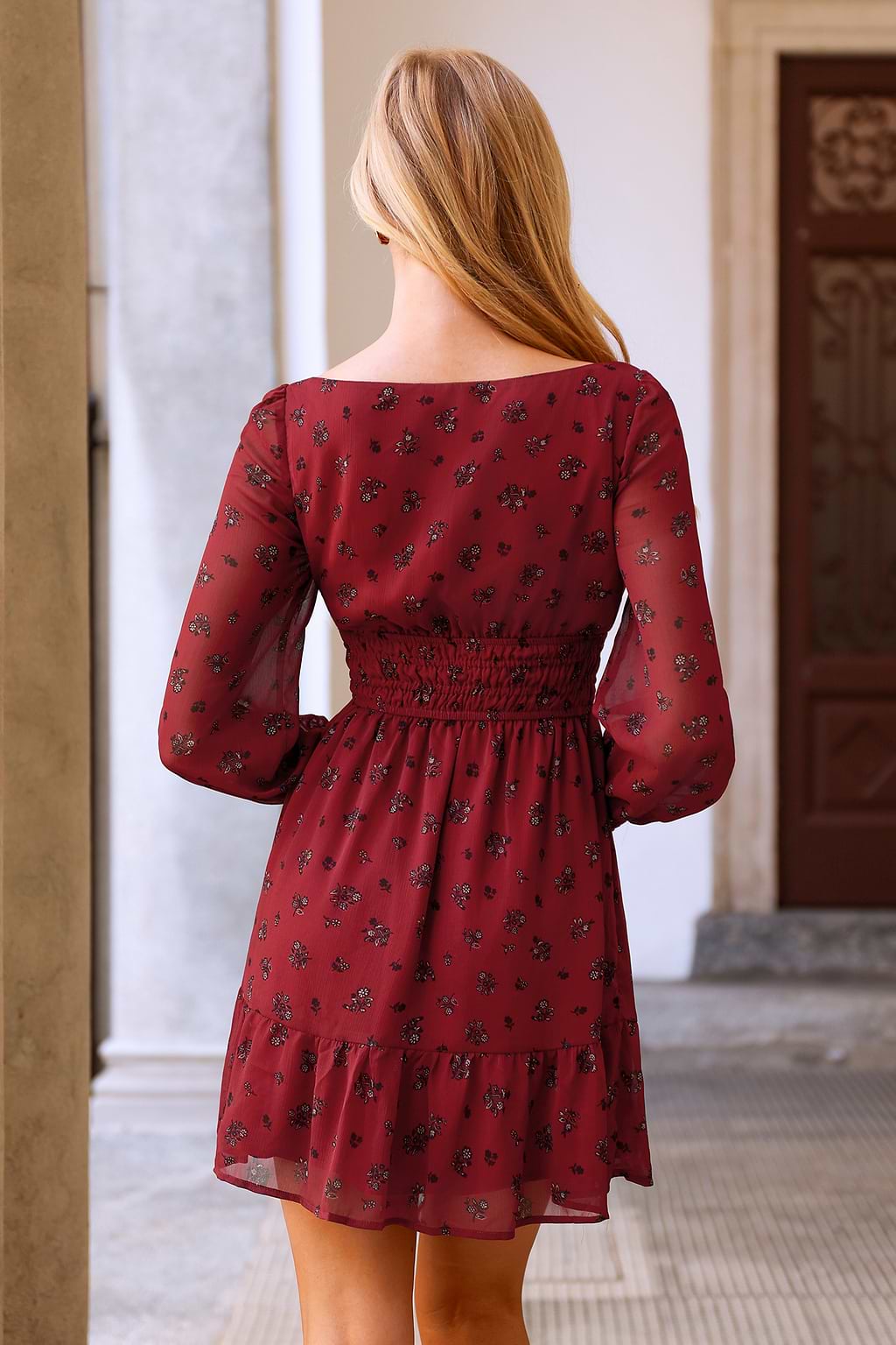 Robe courte manches longues taille élastique