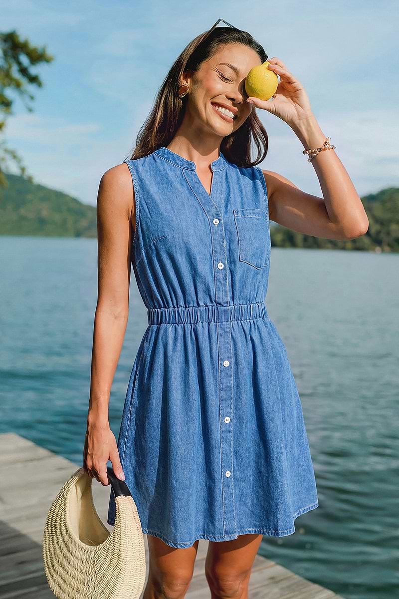 Robe courte en denim à col cranté